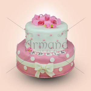 Tort Alb, roz si buline Tort Alb, roz si buline
