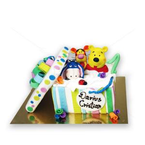 Tort Winnie the Pooh Cutie cadou Tort Winnie the Pooh Cutie cadou