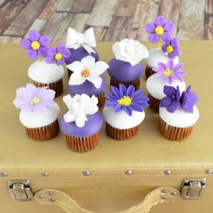 Mini cupcakes flori diverse