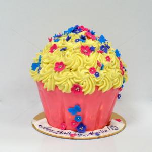 Tort Cupcake gigant Tort Cupcake gigant