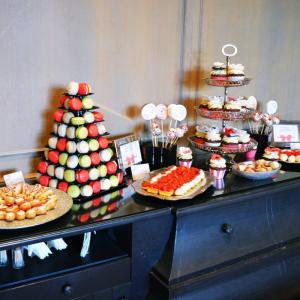 Candy Bar Rosu si argintiu Candy Bar Rosu si argintiu