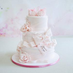 Tort Botosei si floricele Tort Botosei si floricele