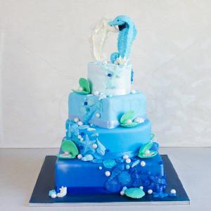 Tort de nunta Caluti de mare Tort de nunta Caluti de mare