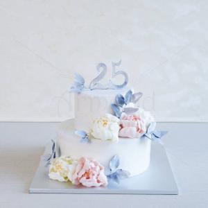 Tort personalizat 25 de ani Bujori Tort personalizat 25 de ani Bujori