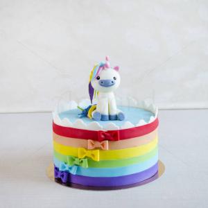 Tort Curcubeu si Unicorn