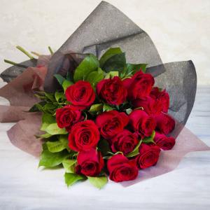 Buchet 15 Trandafiri rosii Buchet 15 Trandafiri rosii