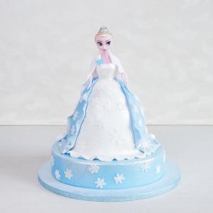 Tort Papusa Elsa Regatul de Gheata Tort Papusa Elsa Regatul de Gheata