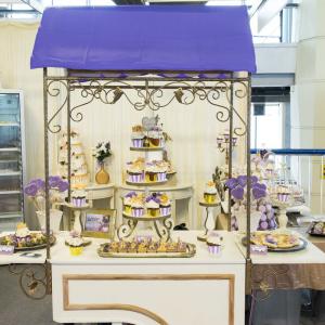 Candy Bar Luxury Mov, lila, crem si auriu Candy Bar Luxury Mov, lila, crem si auriu