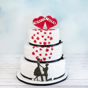 Tort de nunta Inimioare Rosii Tort de nunta Inimioare Rosii