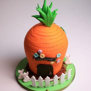 Tort Casuta Iepurasilor Tort Casuta Iepurasilor