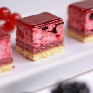 Mini Prajitura Blackberries