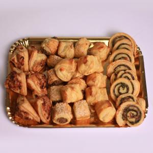 Platou patiserie sarata umpluta Platou patiserie sarata umpluta