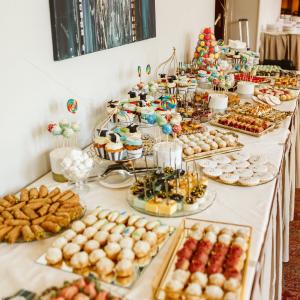Candy bar petrecere absolvire Candy bar petrecere absolvire
