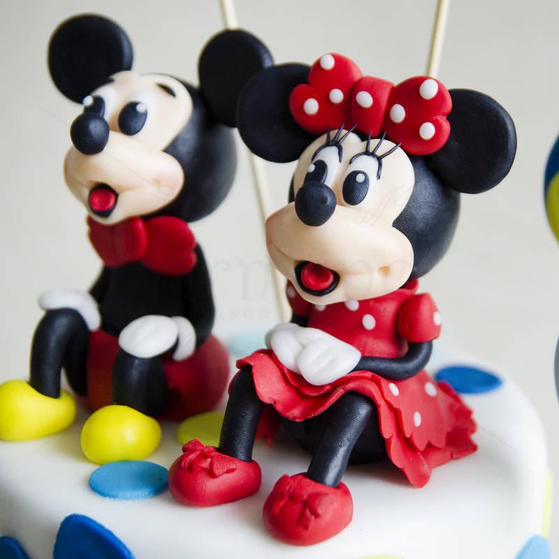 Tort figurine Mickey Mouse si acadele