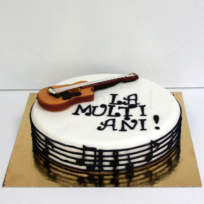 Tort Chitara clasica 2 Tort Chitara clasica 2