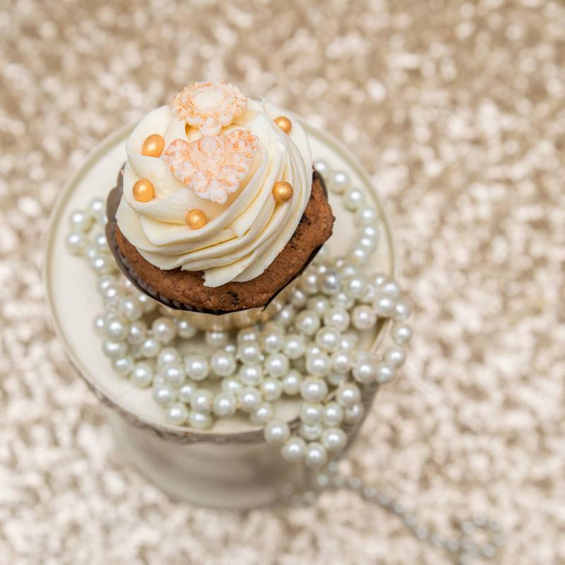 Cupcakes Elegant Pearls