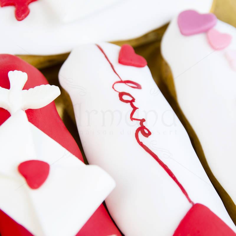 Platou 10 Eclere personalizate Valentine s Day