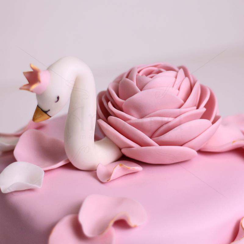 Tort Pink Swan