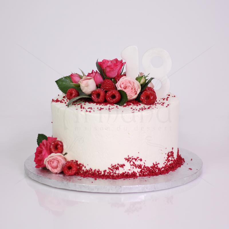 Tort Aniversar „Majorat in Flori si Zmeura”