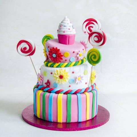 Tort Cupcake mare, margarete si acadele 