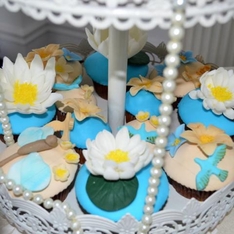 Cupcake flori de nufar