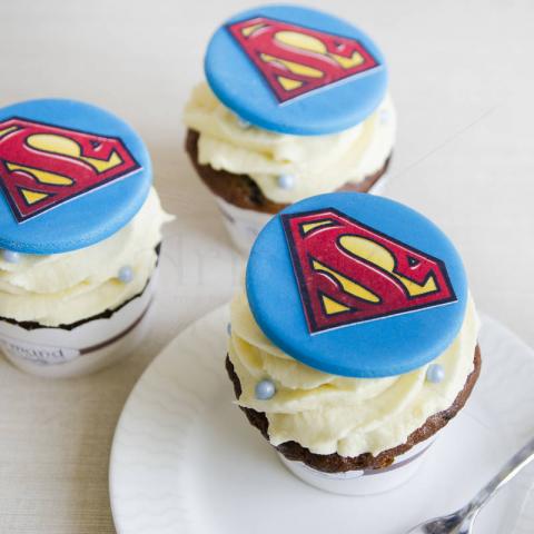 Cupcake Superman 1