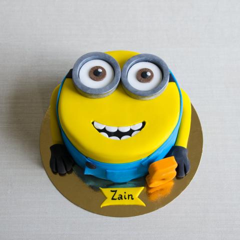 Tort Personalizat Forma Minion