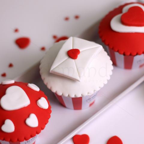 Cupcake colectie Valentine s inimioare