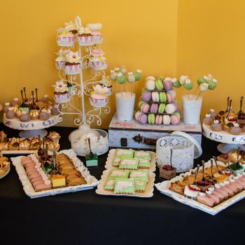 Candy bar eveniment lansare clinica Oestrogeneclinique