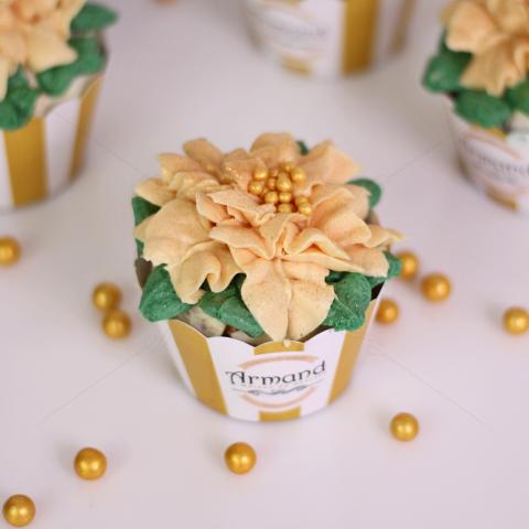 Cupcake Frosting Floarea Craciunului