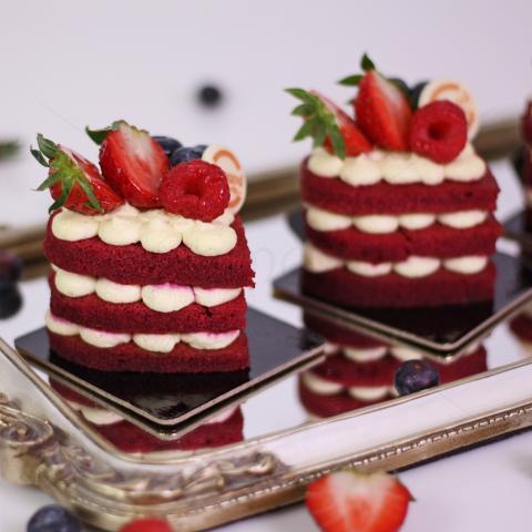 Prajitura Inima Red Velvet
