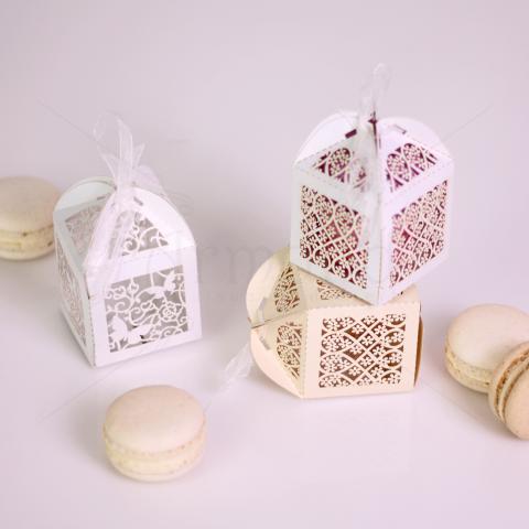 Marturii Nunta / Botez Decor Floral ( 2 macarons)