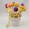 Cake Pops-uri roz, lila si crem-1