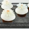 Cupcake-uri Flori albe elegante-2