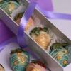 Cutie cu capsuni glazurate in ciocolata personalizata-2